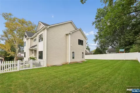 Exterior - 367 Johnson Ave, Teaneck, NJ 07666 photo 2 of 5