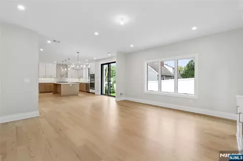 Living - 367 Johnson Ave, Teaneck, NJ 07666 photo 2 of 2