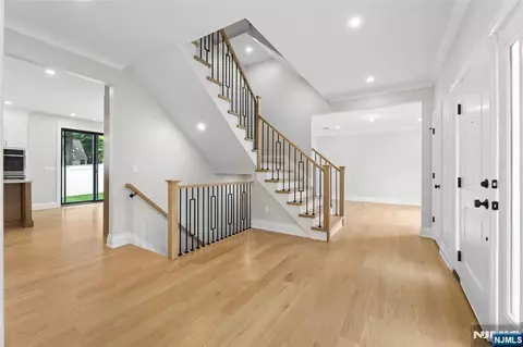 Entry Way - 367 Johnson Ave, Teaneck, NJ 07666 photo 1 of 15