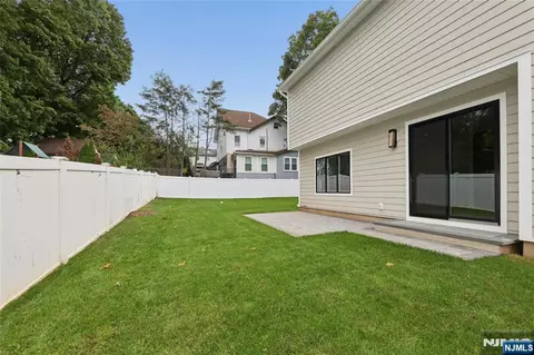 Exterior - 367 Johnson Ave, Teaneck, NJ 07666 photo 4 of 5