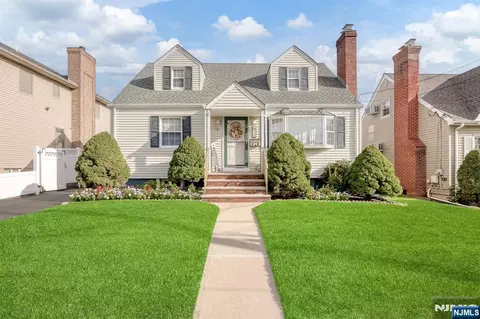 85 Catherine Ave, Saddle Brook, NJ 07663