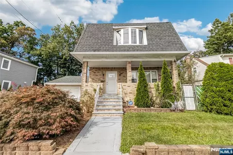 113 Willow St, Elmwood Park, NJ 07407