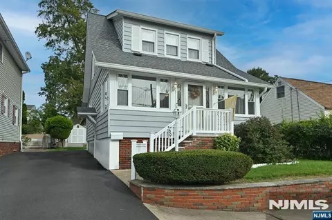 69 8th Ave, Hawthorne, NJ 07506