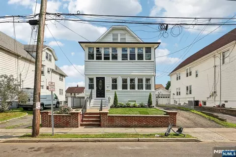 21 5th St, Clifton, NJ 07011