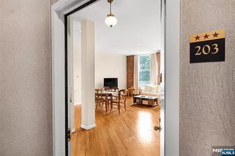 220 Main St #203, Little Falls, NJ 07424