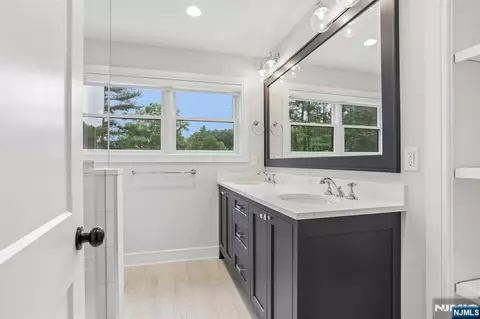 Bath - 8 Broad St, Demarest, NJ 07627 photo 5 of 7