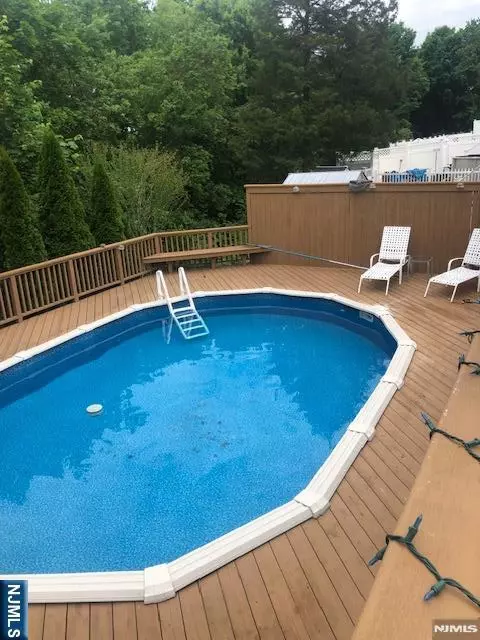 Exterior - 21 Aldrin Dr, Wanaque, NJ 07465 photo 6 of 8