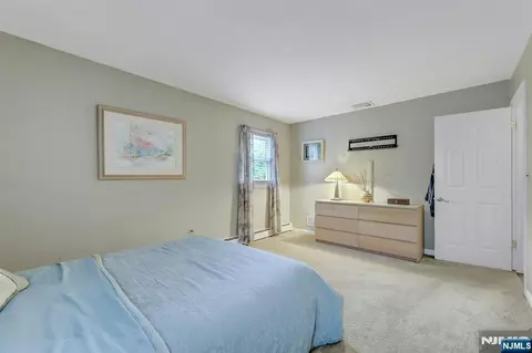 Bedroom - 21 Aldrin Dr, Wanaque, NJ 07465 photo 3 of 7