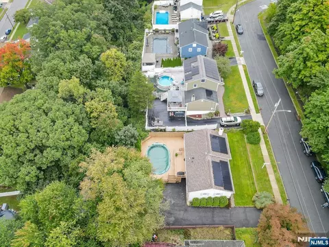 View/Area - 21 Aldrin Dr, Wanaque, NJ 07465 photo 2 of 5