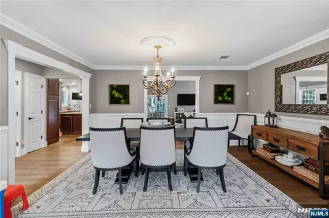 Dining - 15 Chapel Pl, Wayne, NJ 07470 photo 3 of 4