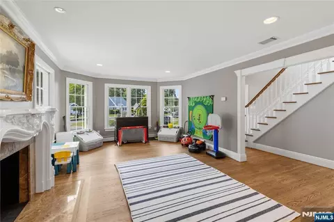 Living - 15 Chapel Pl, Wayne, NJ 07470 photo 1 of 2