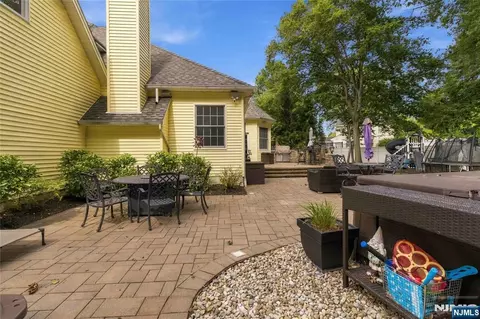 Exterior - 15 Chapel Pl, Wayne, NJ 07470 photo 7 of 12