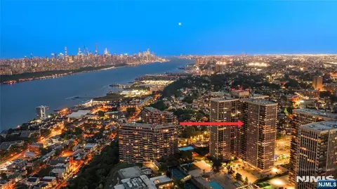 200 Winston Dr #2106, Cliffside Park, NJ 07010