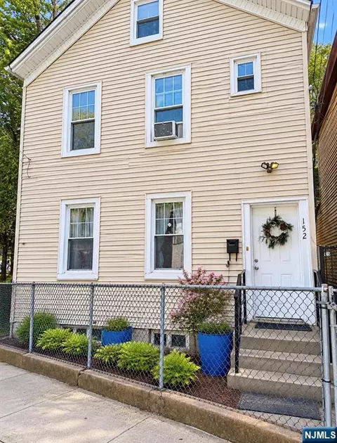 152 Main St, Paterson, NJ 07522