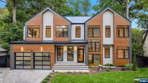 24 S Lyle Ave, Tenafly, NJ 07670