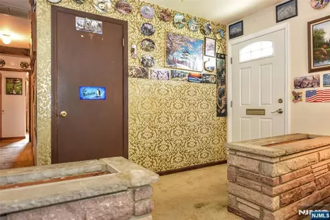 Entry Way - 119 E Central Ave, Wharton, NJ 07885 photo 1 of 2