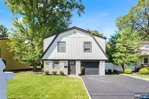 26 Pavonia Ave, Emerson, NJ 07630