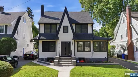176 Garfield Pl, Maplewood, NJ 07040