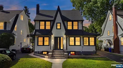 176 Garfield Pl, Maplewood, NJ 07040