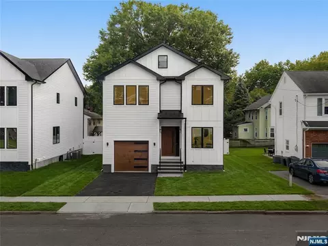 161 Palisade Ave, Emerson, NJ 07630