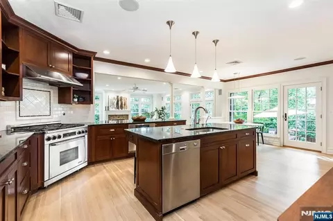 Kitchen - 121 Christopher St, Montclair, NJ 07042 photo 3 of 4