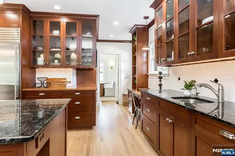 Kitchen - 121 Christopher St, Montclair, NJ 07042 photo 4 of 4