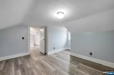 Bedroom - 122 Garside Ave, Wayne, NJ 07470 photo 3 of 4