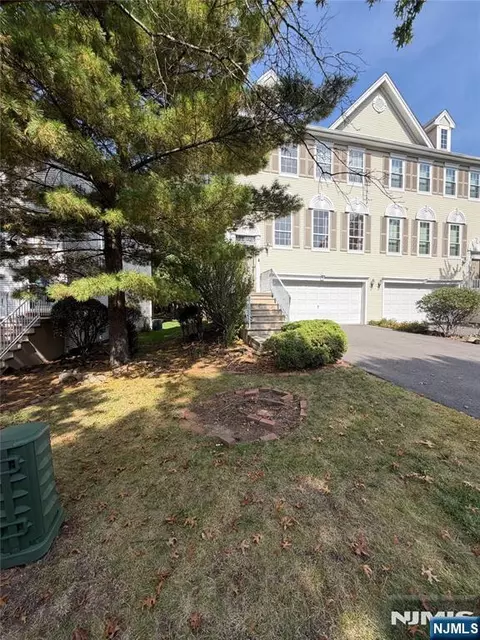 Other - 123 Bobolink Ct, Wayne, NJ 07470 photo 3 of 3