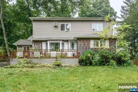17 Brady St, West Milford, NJ 07480