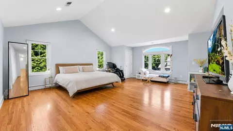 Other - 26 Devonshire Rd, Cresskill, NJ 07626 photo 11 of 15