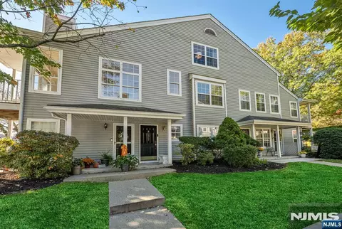 1317 Paddington #1317, Mahwah, NJ 07430