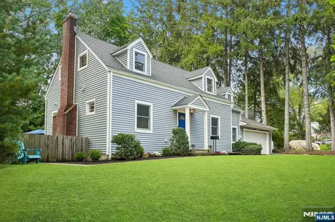 186 Midwood Rd, Glen Rock, NJ 07452