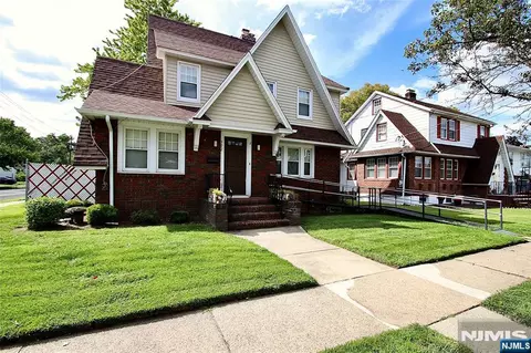 9-02 12th St, Fair Lawn, NJ 07410
