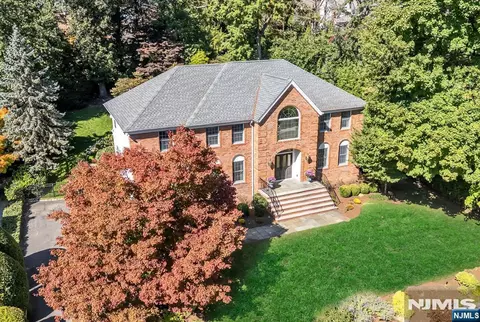 402 Highland Ave, Ridgewood, NJ 07450
