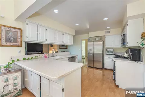 Kitchen - 8 Birdseye Cir, Wayne, NJ 07470 photo 3 of 3