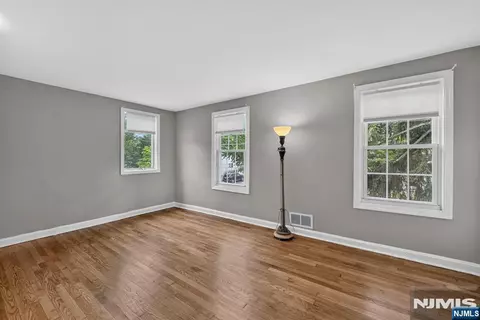 Living - 410 Chestnut St, Paramus, NJ 07652 photo 4 of 4