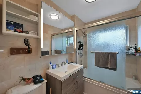 Bath - 972 Main St #G6, Hackensack, NJ 07601 photo 1 of 1