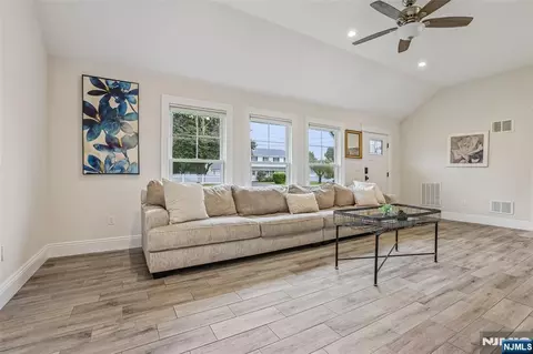 Other - 4 Stuart Ln, Wayne, NJ 07470 photo 2 of 7