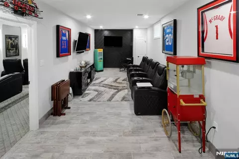Entry Way - 207 Wilsey Ct, Paramus, NJ 07652 photo 7 of 7