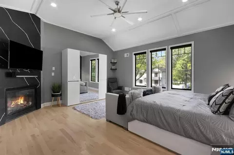 Bedroom - 207 Wilsey Ct, Paramus, NJ 07652 photo 1 of 4