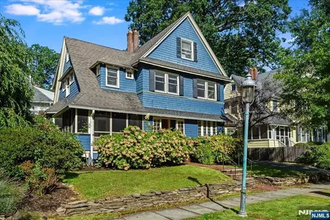 298 Ridgewood Ave, Glen Ridge, NJ 07028