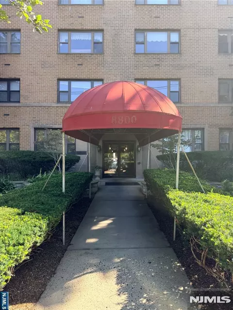 8800 Boulevard #6K, North Bergen, NJ 07047