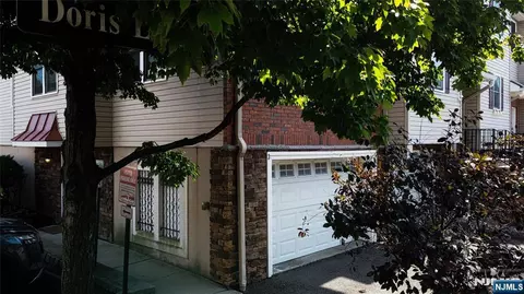 Exterior - 3 Doris Ln, Wallington, NJ 07057 photo 2 of 4