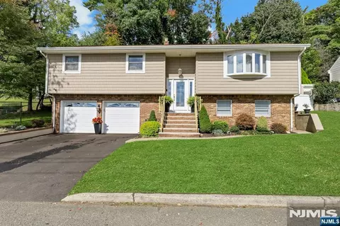 138 Barnert Ave, Totowa, NJ 07512