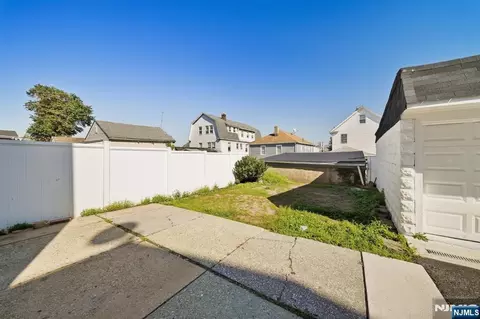 Exterior - 288 Devon St, Kearny, NJ 07032 photo 3 of 3