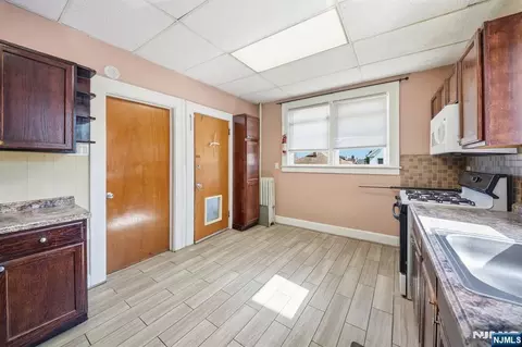Other - 288 Devon St, Kearny, NJ 07032 photo 2 of 10