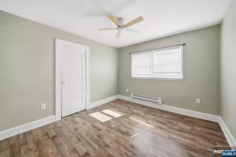Bedroom - 288 Devon St, Kearny, NJ 07032 photo 9 of 11