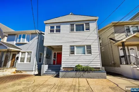 Exterior - 288 Devon St, Kearny, NJ 07032 photo 1 of 3