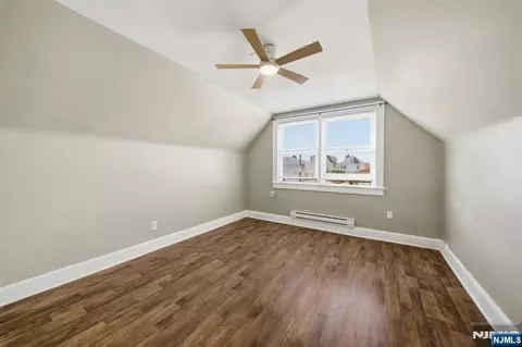 Bedroom - 288 Devon St, Kearny, NJ 07032 photo 10 of 11