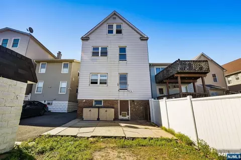 Exterior - 288 Devon St, Kearny, NJ 07032 photo 2 of 3